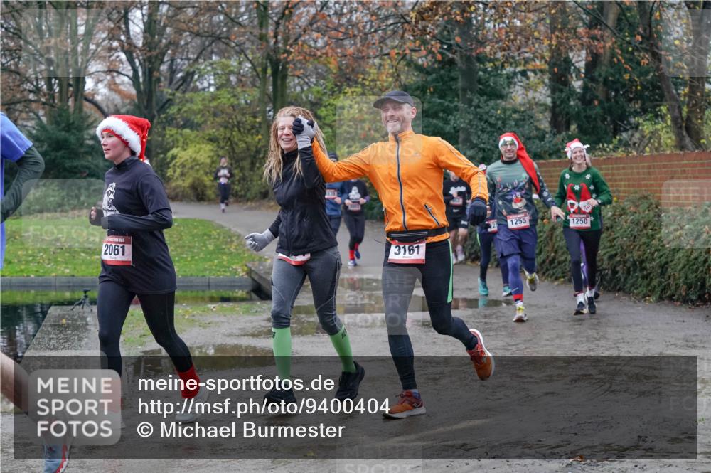 07.12.2025 - St. Pauli X-Mass-Run No. 15 Michael Burmester http://msf.ph/oto/9400404 07.12.2025 10:22:10 Laufen 2061, 3161, 1255, 1250 meine-sportfotos.de