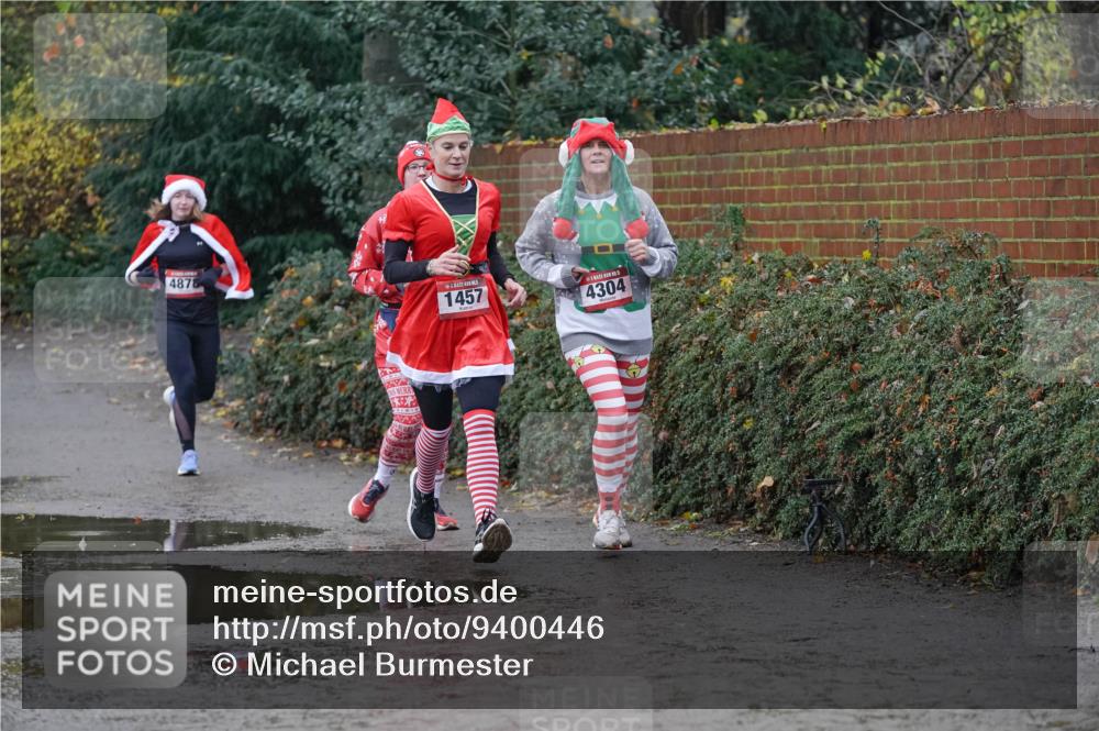 07.12.2025 - St. Pauli X-Mass-Run No. 15 Michael Burmester http://msf.ph/oto/9400446 07.12.2025 10:22:23 Laufen 4878, 1457, 4304 meine-sportfotos.de