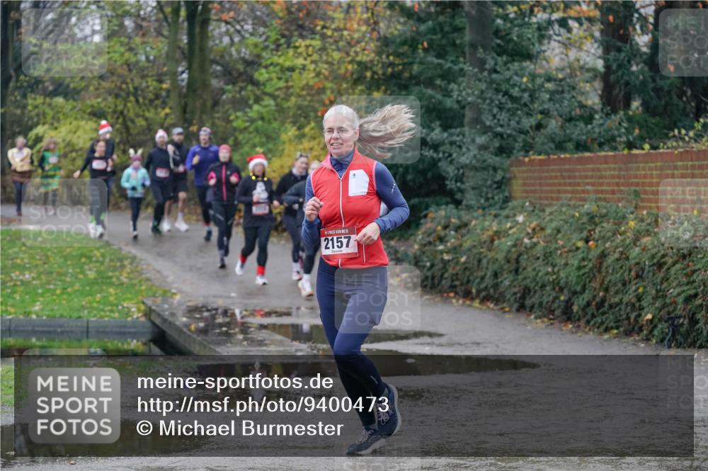 07.12.2025 - St. Pauli X-Mass-Run No. 15 Michael Burmester http://msf.ph/oto/9400473 07.12.2025 10:22:29 Laufen 15, 2157 meine-sportfotos.de