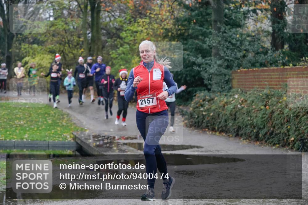 07.12.2025 - St. Pauli X-Mass-Run No. 15 Michael Burmester http://msf.ph/oto/9400474 07.12.2025 10:22:30 Laufen 15, 2157 meine-sportfotos.de