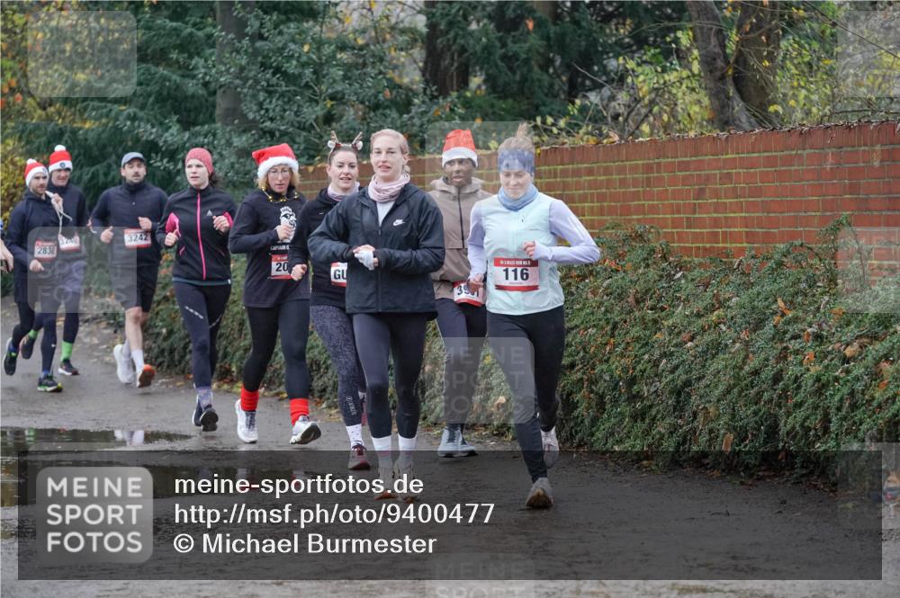 07.12.2025 - St. Pauli X-Mass-Run No. 15 Michael Burmester http://msf.ph/oto/9400477 07.12.2025 10:22:34 Laufen 2830, 3242, 20, 15, 116 meine-sportfotos.de