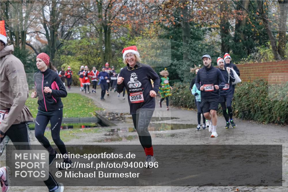 07.12.2025 - St. Pauli X-Mass-Run No. 15 Michael Burmester http://msf.ph/oto/9400496 07.12.2025 10:22:38 Laufen 51, 5, 2058, 3242, 630 meine-sportfotos.de