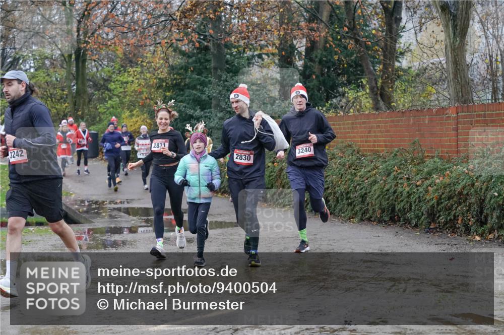 07.12.2025 - St. Pauli X-Mass-Run No. 15 Michael Burmester http://msf.ph/oto/9400504 07.12.2025 10:22:40 Laufen 3242, 2831, 3240, 2830 meine-sportfotos.de