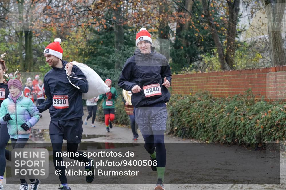 07.12.2025 - St. Pauli X-Mass-Run No. 15 Michael Burmester http://msf.ph/oto/9400508 07.12.2025 10:22:41 Laufen 10, 15, 1, 15, 2830, 3240, 2 meine-sportfotos.de