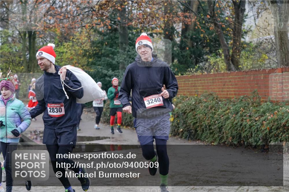 07.12.2025 - St. Pauli X-Mass-Run No. 15 Michael Burmester http://msf.ph/oto/9400509 07.12.2025 10:22:41 Laufen 15, 2830, 4854, 15, 3240 meine-sportfotos.de