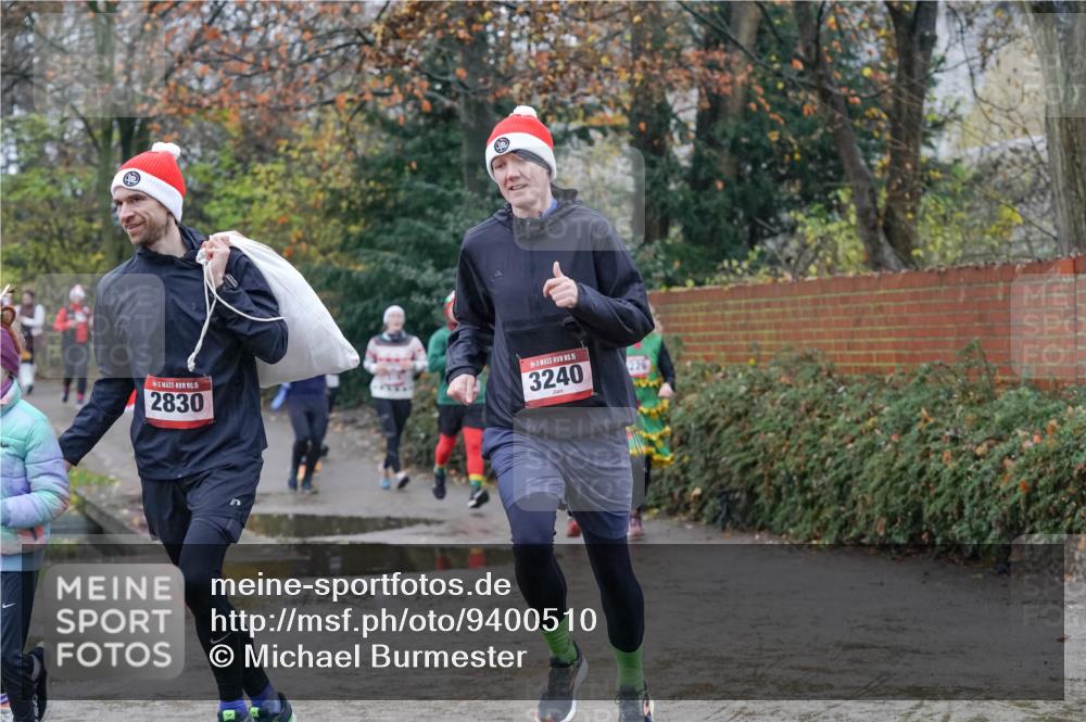 07.12.2025 - St. Pauli X-Mass-Run No. 15 Michael Burmester http://msf.ph/oto/9400510 07.12.2025 10:22:41 Laufen 15, 2830, 15, 3240 meine-sportfotos.de