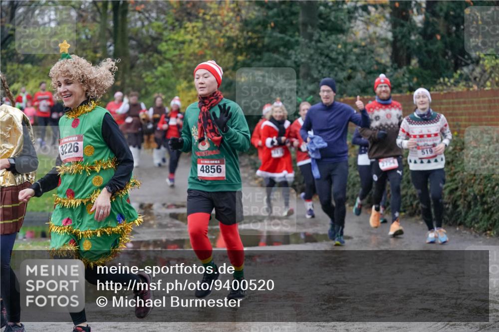 07.12.2025 - St. Pauli X-Mass-Run No. 15 Michael Burmester http://msf.ph/oto/9400520 07.12.2025 10:22:45 Laufen 3226, 4856, 2754 meine-sportfotos.de