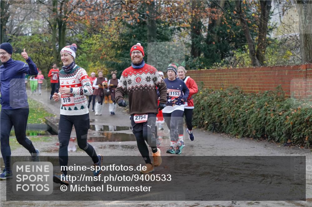 07.12.2025 - St. Pauli X-Mass-Run No. 15 Michael Burmester http://msf.ph/oto/9400533 07.12.2025 10:22:48 Laufen 519, 100000, 2754, 1153 meine-sportfotos.de