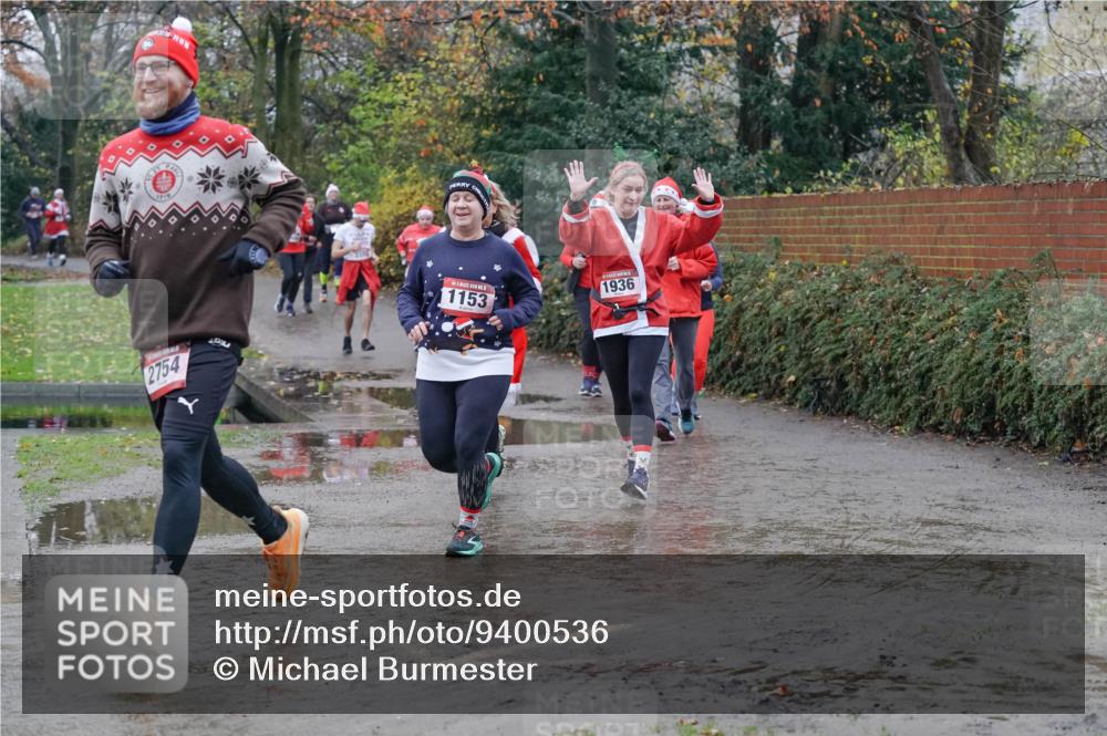 07.12.2025 - St. Pauli X-Mass-Run No. 15 Michael Burmester http://msf.ph/oto/9400536 07.12.2025 10:22:48 Laufen 1310, 2754, 1153, 1936 meine-sportfotos.de