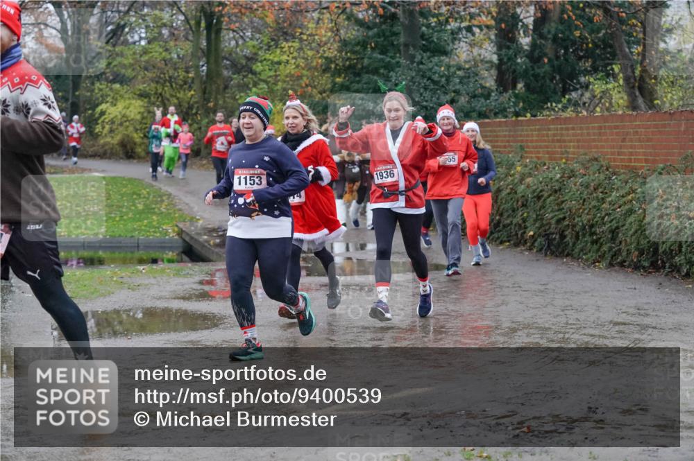 07.12.2025 - St. Pauli X-Mass-Run No. 15 Michael Burmester http://msf.ph/oto/9400539 07.12.2025 10:22:49 Laufen 1037, 57, 1153, 1936, 55 meine-sportfotos.de