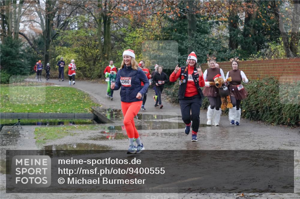 07.12.2025 - St. Pauli X-Mass-Run No. 15 Michael Burmester http://msf.ph/oto/9400555 07.12.2025 10:22:52 Laufen 998, 3360, 791 meine-sportfotos.de