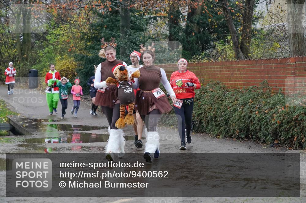 07.12.2025 - St. Pauli X-Mass-Run No. 15 Michael Burmester http://msf.ph/oto/9400562 07.12.2025 10:22:54 Laufen 2901, 29, 791, 31 meine-sportfotos.de