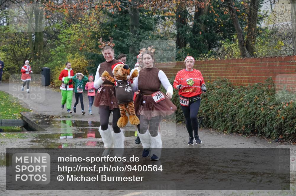 07.12.2025 - St. Pauli X-Mass-Run No. 15 Michael Burmester http://msf.ph/oto/9400564 07.12.2025 10:22:54 Laufen 2901, 2934, 791, 2931 meine-sportfotos.de
