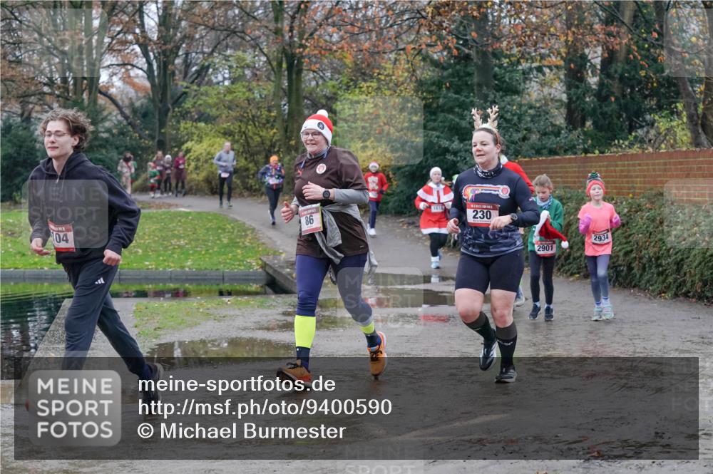 07.12.2025 - St. Pauli X-Mass-Run No. 15 Michael Burmester http://msf.ph/oto/9400590 07.12.2025 10:22:59 Laufen 104, 86, 1619, 230, 2934, 2901 meine-sportfotos.de