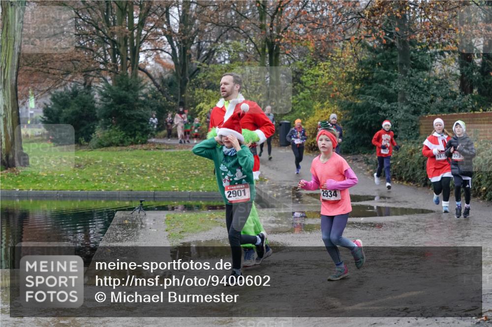 07.12.2025 - St. Pauli X-Mass-Run No. 15 Michael Burmester http://msf.ph/oto/9400602 07.12.2025 10:23:02 Laufen 2901, 2934, 162, 1616, 379 meine-sportfotos.de