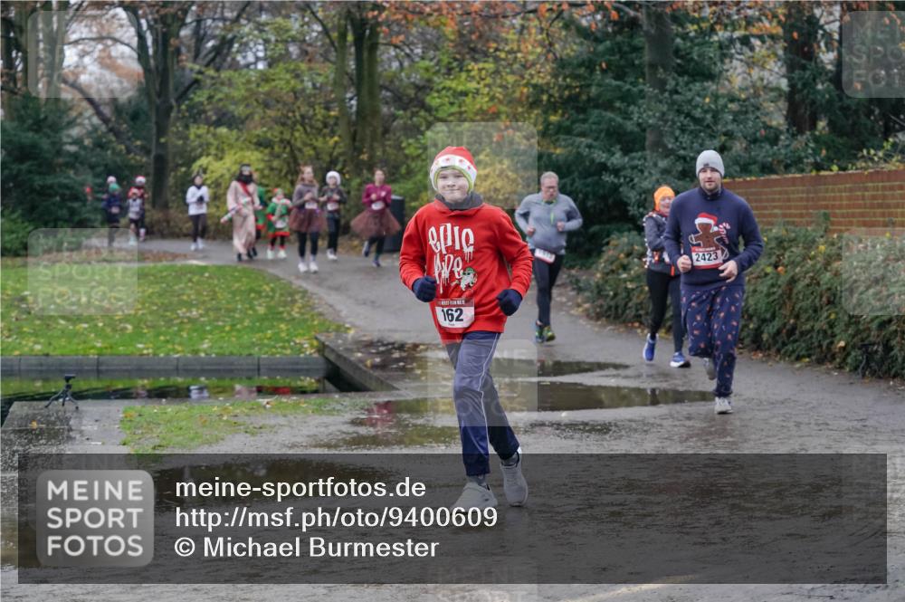 07.12.2025 - St. Pauli X-Mass-Run No. 15 Michael Burmester http://msf.ph/oto/9400609 07.12.2025 10:23:06 Laufen 2423, 15, 162 meine-sportfotos.de