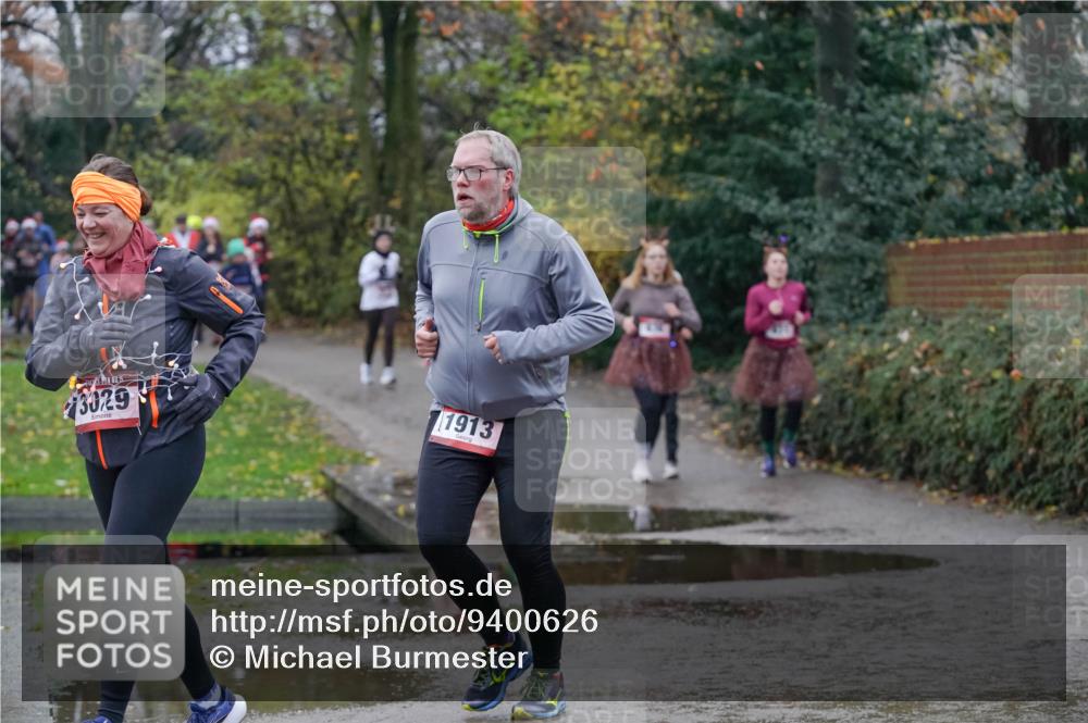 07.12.2025 - St. Pauli X-Mass-Run No. 15 Michael Burmester http://msf.ph/oto/9400626 07.12.2025 10:23:11 Laufen 3029, 1913 meine-sportfotos.de