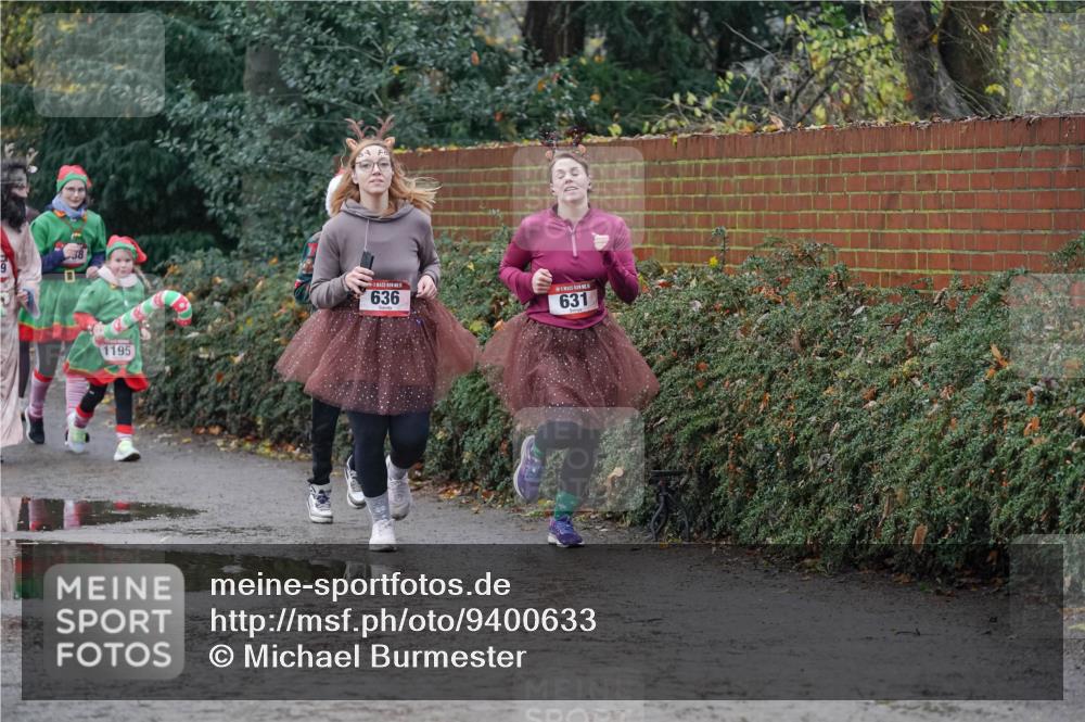 07.12.2025 - St. Pauli X-Mass-Run No. 15 Michael Burmester http://msf.ph/oto/9400633 07.12.2025 10:23:13 Laufen 9, 38, 1195, 636, 631 meine-sportfotos.de