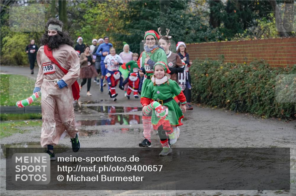 07.12.2025 - St. Pauli X-Mass-Run No. 15 Michael Burmester http://msf.ph/oto/9400657 07.12.2025 10:23:21 Laufen 15, 1189, 118 meine-sportfotos.de
