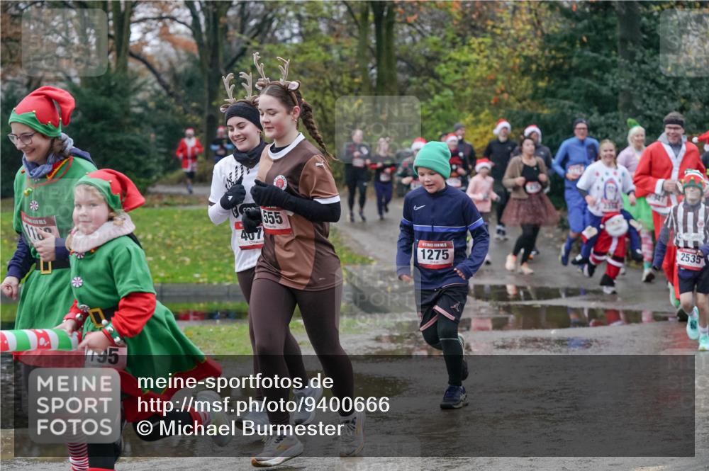 07.12.2025 - St. Pauli X-Mass-Run No. 15 Michael Burmester http://msf.ph/oto/9400666 07.12.2025 10:23:22 Laufen 195, 555, 407, 15, 1275, 2535 meine-sportfotos.de