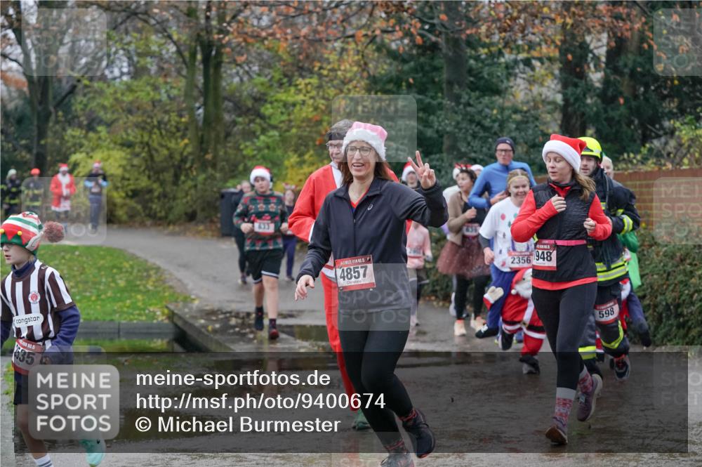 07.12.2025 - St. Pauli X-Mass-Run No. 15 Michael Burmester http://msf.ph/oto/9400674 07.12.2025 10:23:25 Laufen 5, 535, 633, 15, 4857, 2356, 1948, 598 meine-sportfotos.de