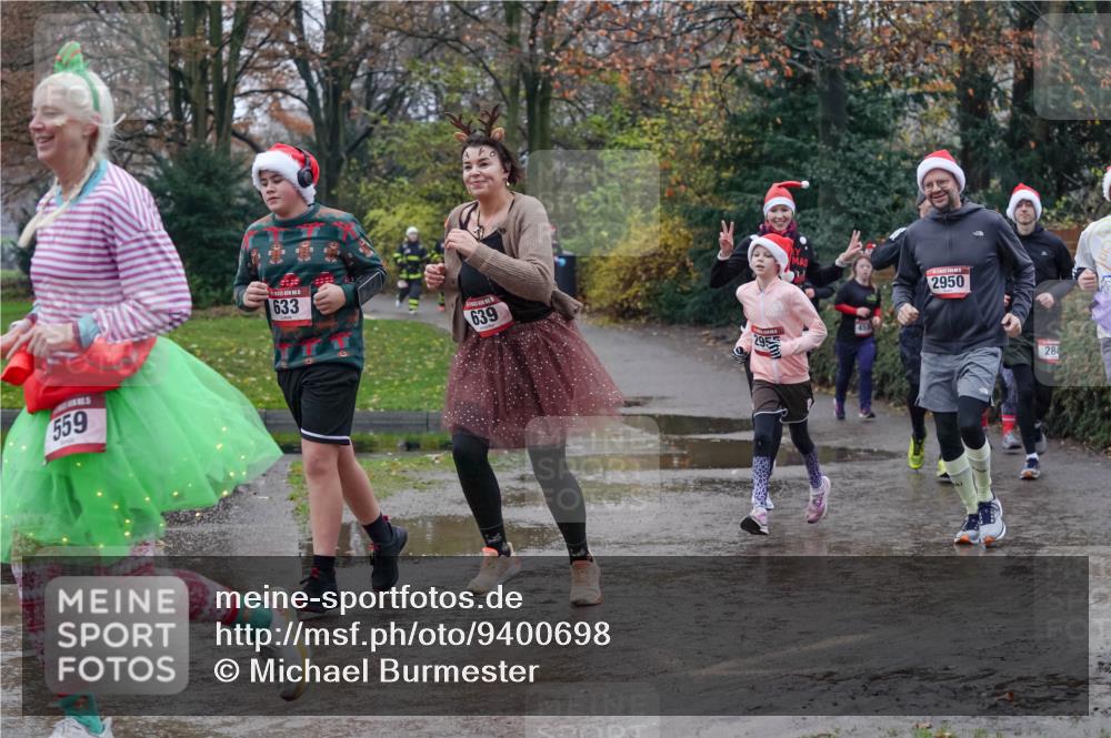 07.12.2025 - St. Pauli X-Mass-Run No. 15 Michael Burmester http://msf.ph/oto/9400698 07.12.2025 10:23:29 Laufen 559, 633, 639, 459, 2950, 284 meine-sportfotos.de