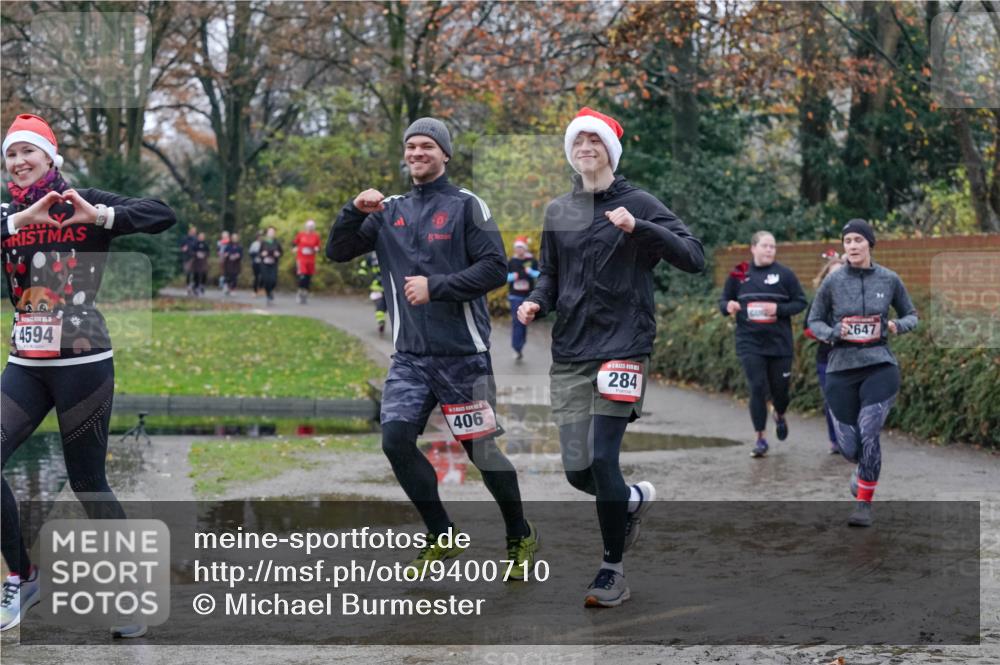 07.12.2025 - St. Pauli X-Mass-Run No. 15 Michael Burmester http://msf.ph/oto/9400710 07.12.2025 10:23:32 Laufen 0, 4594, 406, 284, 2647 meine-sportfotos.de