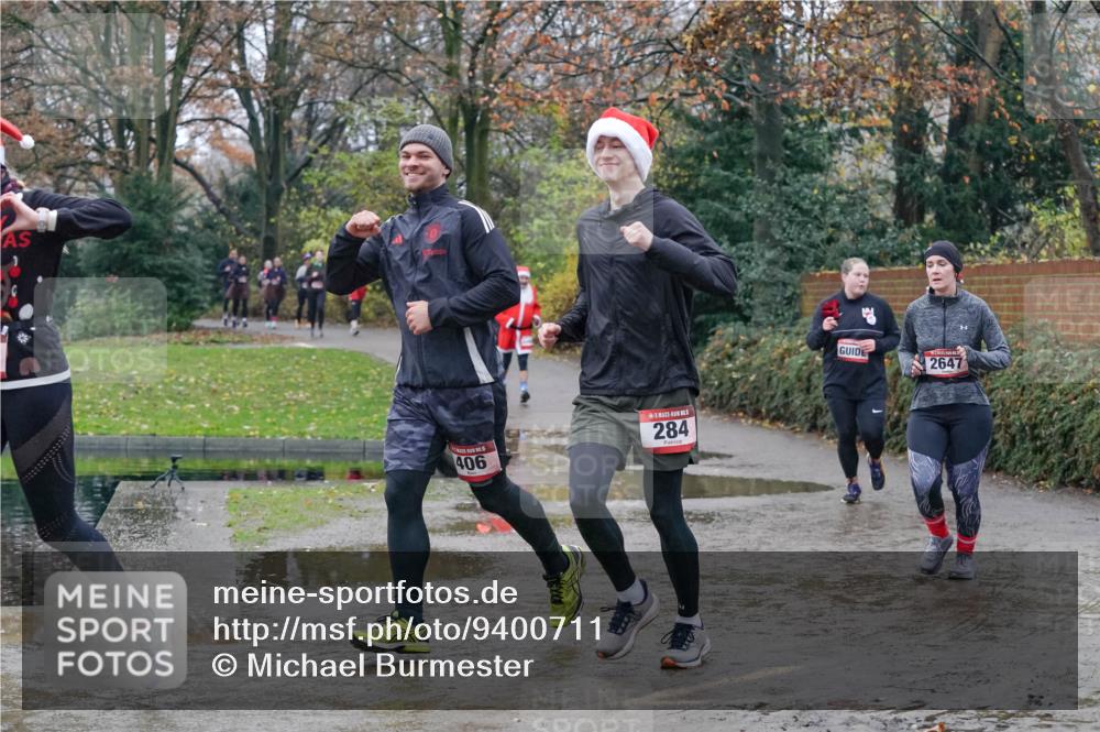 07.12.2025 - St. Pauli X-Mass-Run No. 15 Michael Burmester http://msf.ph/oto/9400711 07.12.2025 10:23:32 Laufen 406, 284, 2647 meine-sportfotos.de