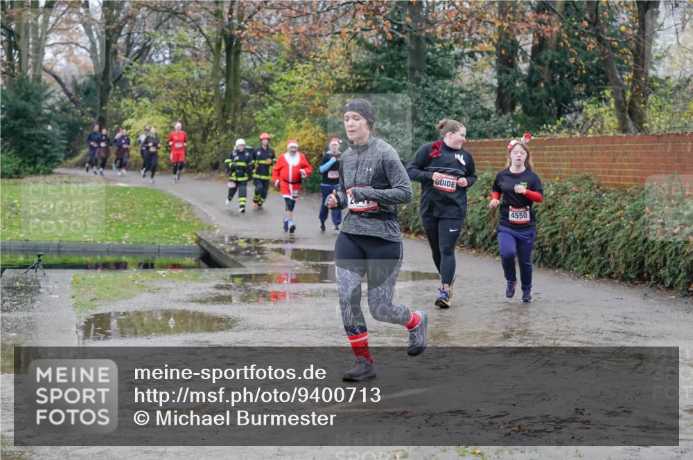 07.12.2025 - St. Pauli X-Mass-Run No. 15 Michael Burmester http://msf.ph/oto/9400713 07.12.2025 10:23:33 Laufen 4550 meine-sportfotos.de
