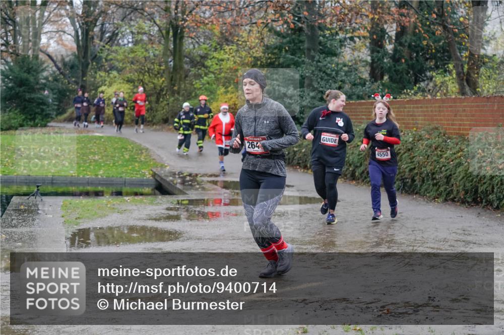 07.12.2025 - St. Pauli X-Mass-Run No. 15 Michael Burmester http://msf.ph/oto/9400714 07.12.2025 10:23:33 Laufen 5, 264, 4550 meine-sportfotos.de