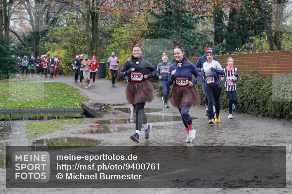 07.12.2025 - St. Pauli X-Mass-Run No. 15 Michael Burmester http://msf.ph/oto/9400761 07.12.2025 10:23:46 Laufen 2336, 3100, 2337, 4860, 2013 meine-sportfotos.de