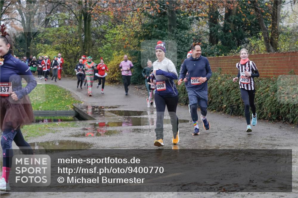 07.12.2025 - St. Pauli X-Mass-Run No. 15 Michael Burmester http://msf.ph/oto/9400770 07.12.2025 10:23:48 Laufen 337, 4860, 2012, 2013 meine-sportfotos.de