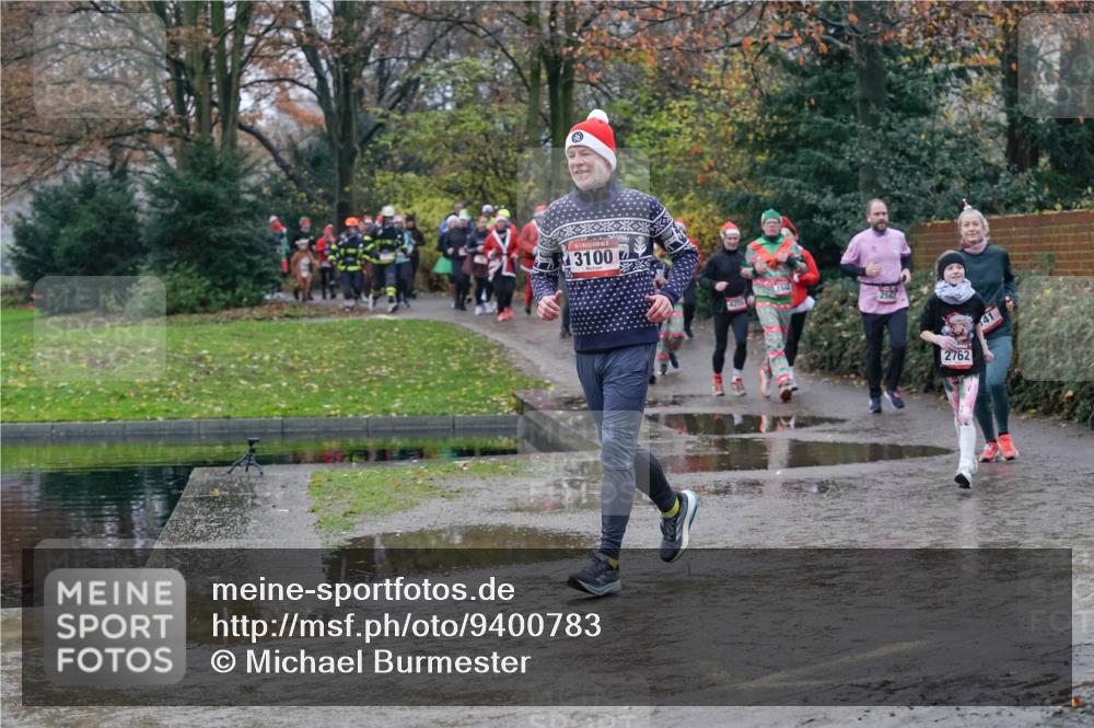 07.12.2025 - St. Pauli X-Mass-Run No. 15 Michael Burmester http://msf.ph/oto/9400783 07.12.2025 10:23:51 Laufen 3100, 4258, 2561, 2762 meine-sportfotos.de