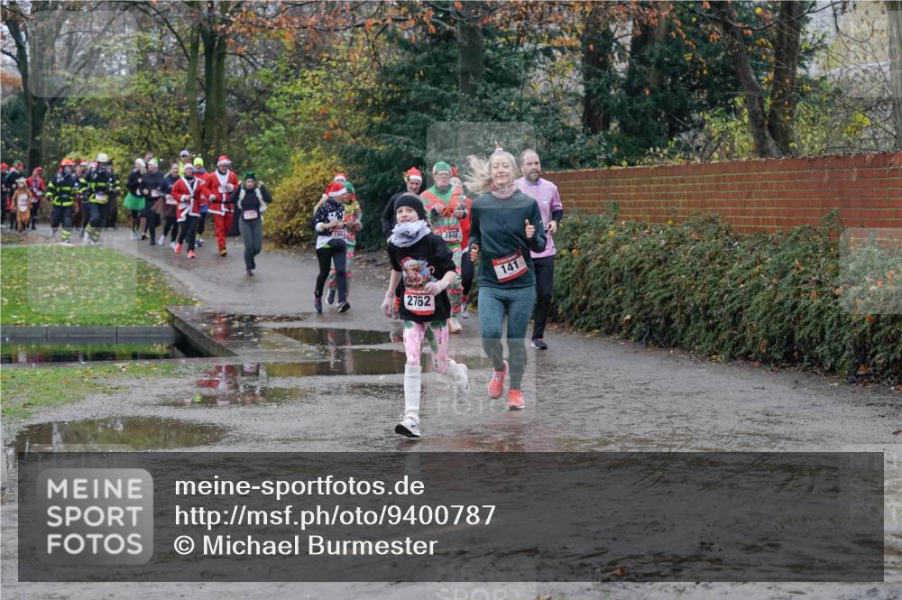 07.12.2025 - St. Pauli X-Mass-Run No. 15 Michael Burmester http://msf.ph/oto/9400787 07.12.2025 10:23:52 Laufen 1863, 1848, 2762, 141 meine-sportfotos.de