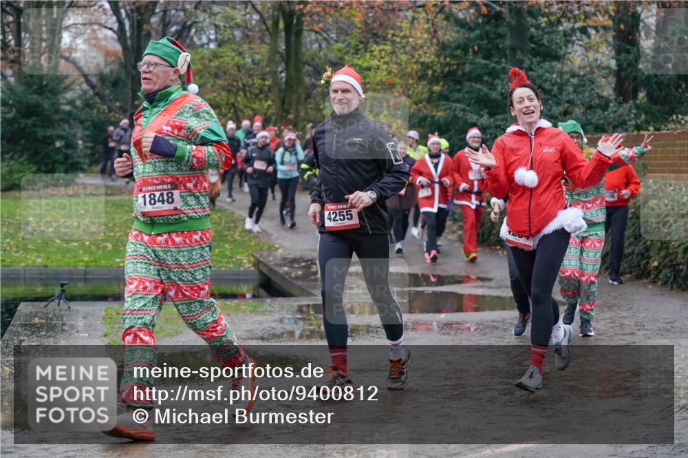 07.12.2025 - St. Pauli X-Mass-Run No. 15 Michael Burmester http://msf.ph/oto/9400812 07.12.2025 10:23:57 Laufen 5, 1848, 4255 meine-sportfotos.de