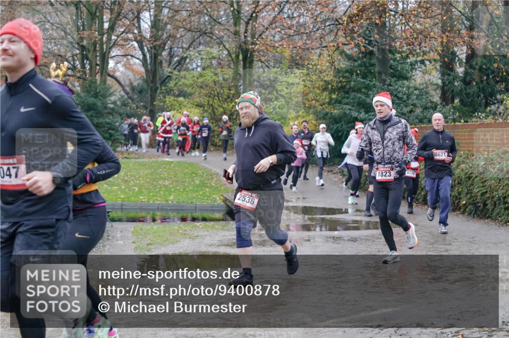 07.12.2025 - St. Pauli X-Mass-Run No. 15 Michael Burmester http://msf.ph/oto/9400878 07.12.2025 10:24:12 Laufen 047, 2536, 1823, 4146, 4621 meine-sportfotos.de