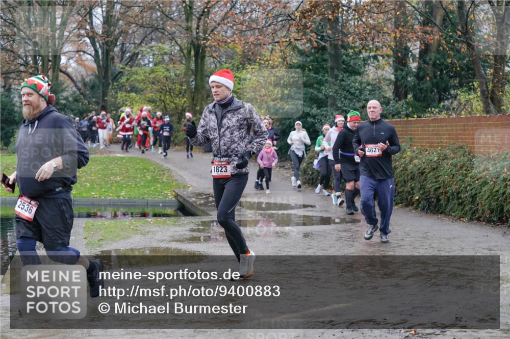 07.12.2025 - St. Pauli X-Mass-Run No. 15 Michael Burmester http://msf.ph/oto/9400883 07.12.2025 10:24:13 Laufen 2536, 1823, 4621 meine-sportfotos.de