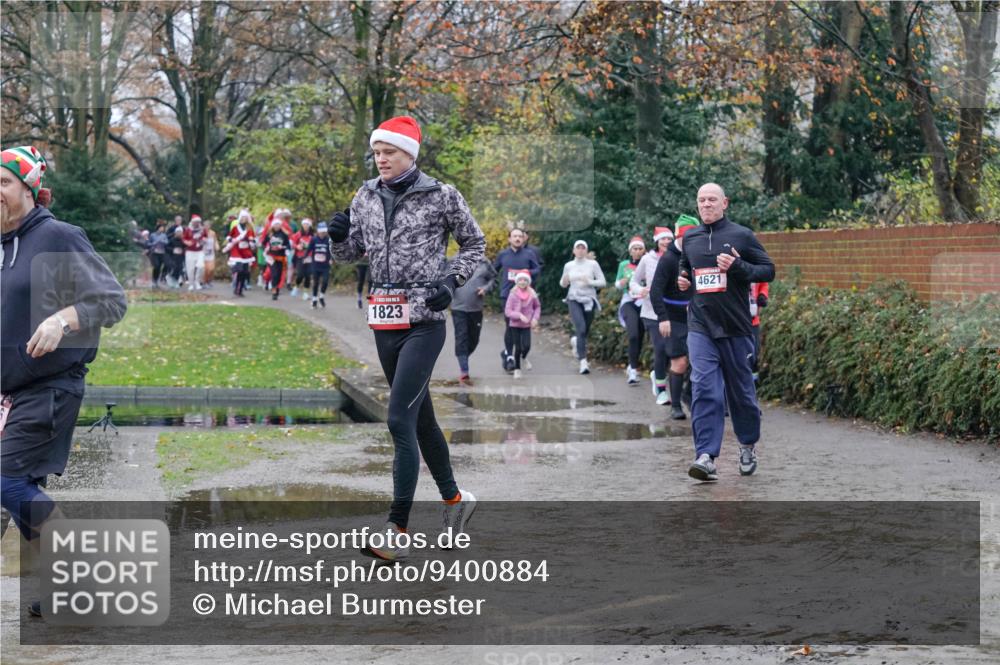 07.12.2025 - St. Pauli X-Mass-Run No. 15 Michael Burmester http://msf.ph/oto/9400884 07.12.2025 10:24:13 Laufen 4621, 1823 meine-sportfotos.de