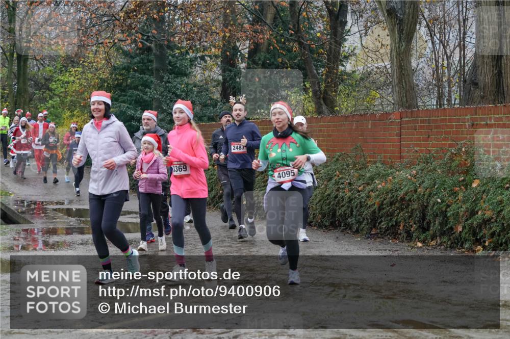 07.12.2025 - St. Pauli X-Mass-Run No. 15 Michael Burmester http://msf.ph/oto/9400906 07.12.2025 10:24:18 Laufen 3369, 2487, 4095 meine-sportfotos.de