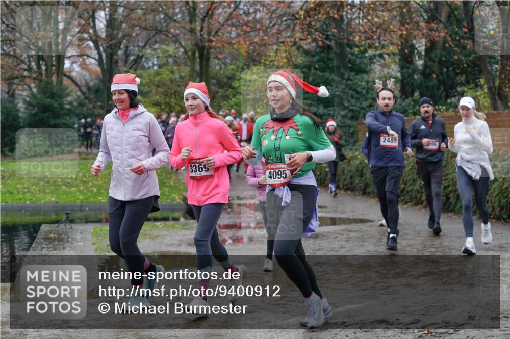 07.12.2025 - St. Pauli X-Mass-Run No. 15 Michael Burmester http://msf.ph/oto/9400912 07.12.2025 10:24:19 Laufen 3365, 4095, 248, 096 meine-sportfotos.de