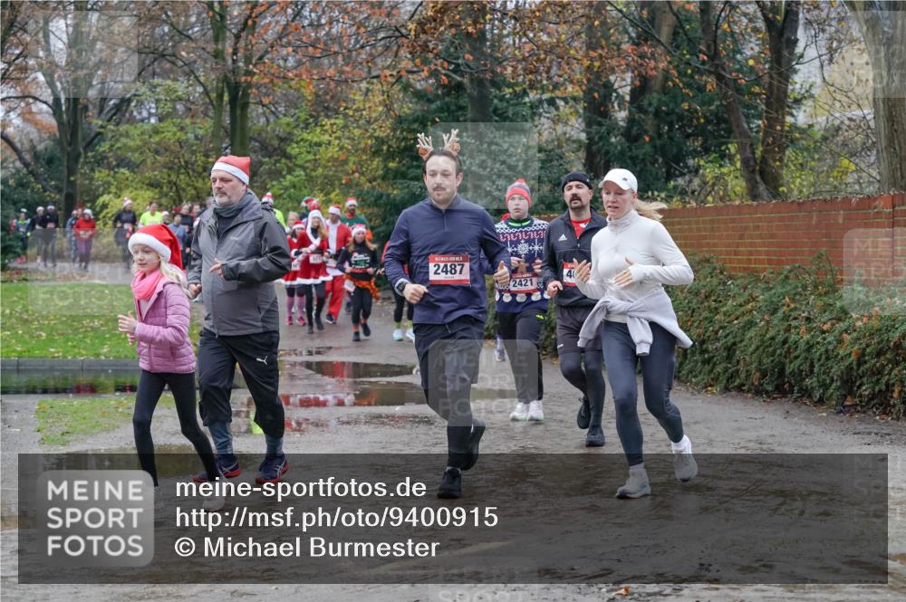 07.12.2025 - St. Pauli X-Mass-Run No. 15 Michael Burmester http://msf.ph/oto/9400915 07.12.2025 10:24:20 Laufen 2487, 2421 meine-sportfotos.de