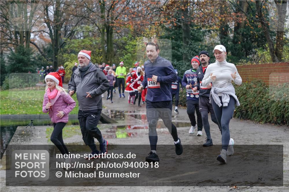 07.12.2025 - St. Pauli X-Mass-Run No. 15 Michael Burmester http://msf.ph/oto/9400918 07.12.2025 10:24:20 Laufen 2487, 4447 meine-sportfotos.de