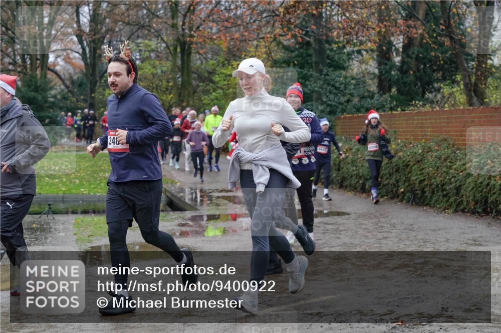 07.12.2025 - St. Pauli X-Mass-Run No. 15 Michael Burmester http://msf.ph/oto/9400922 07.12.2025 10:24:21 Laufen 248 meine-sportfotos.de
