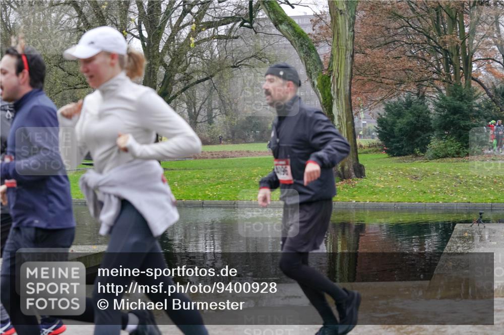 07.12.2025 - St. Pauli X-Mass-Run No. 15 Michael Burmester http://msf.ph/oto/9400928 07.12.2025 10:24:23 Laufen  meine-sportfotos.de