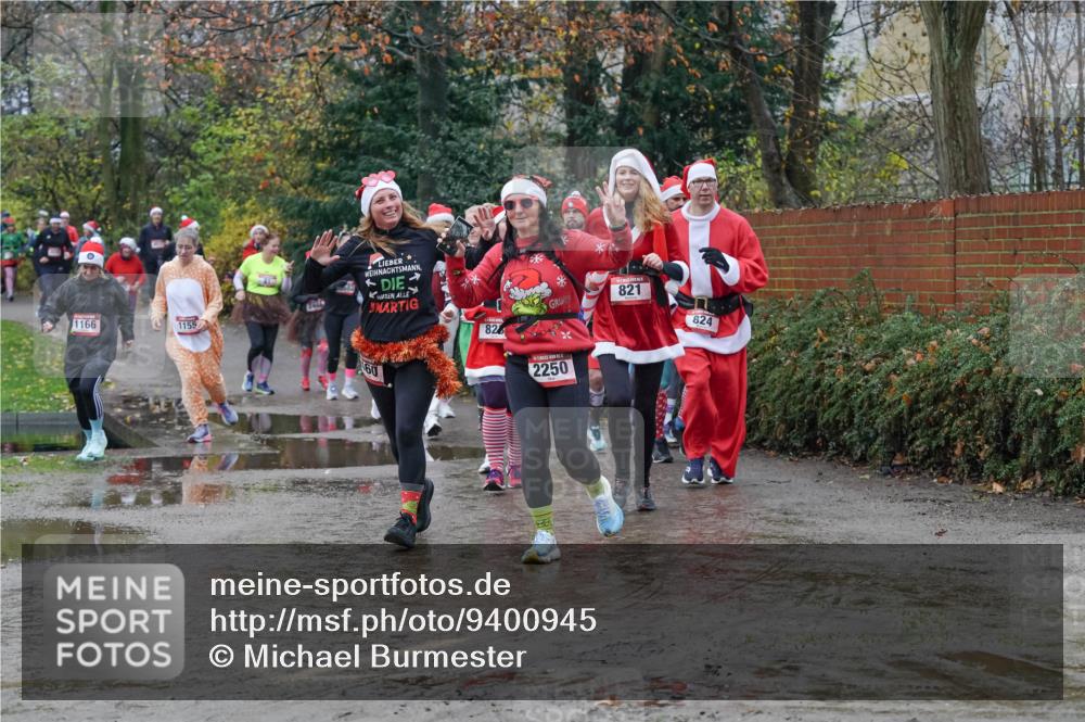 07.12.2025 - St. Pauli X-Mass-Run No. 15 Michael Burmester http://msf.ph/oto/9400945 07.12.2025 10:24:28 Laufen 1166, 1155, 2010, 60, 82, 2250, 821, 824 meine-sportfotos.de