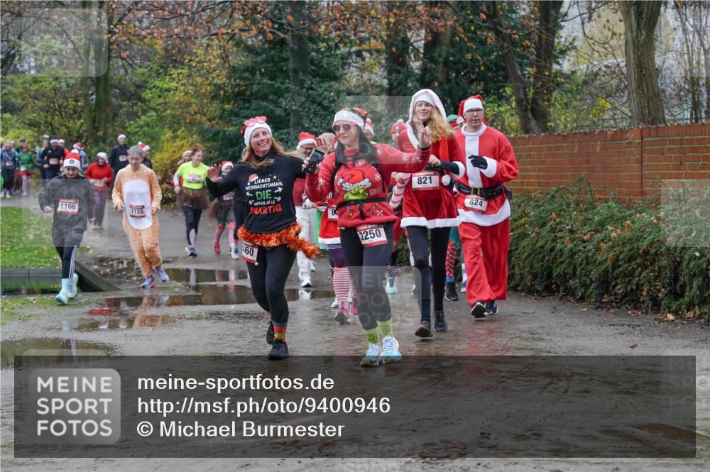 07.12.2025 - St. Pauli X-Mass-Run No. 15 Michael Burmester http://msf.ph/oto/9400946 07.12.2025 10:24:28 Laufen 1166, 1155, 460, 2250, 821, 824 meine-sportfotos.de