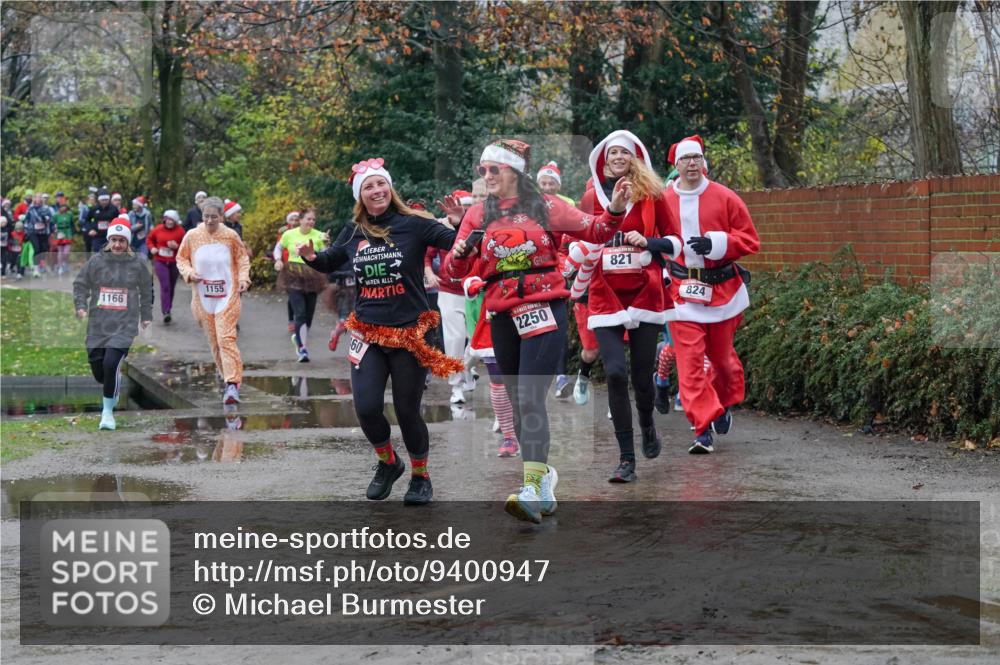 07.12.2025 - St. Pauli X-Mass-Run No. 15 Michael Burmester http://msf.ph/oto/9400947 07.12.2025 10:24:28 Laufen 1166, 1155, 60, 2250, 821, 824 meine-sportfotos.de