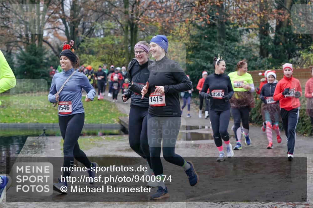 07.12.2025 - St. Pauli X-Mass-Run No. 15 Michael Burmester http://msf.ph/oto/9400974 07.12.2025 10:24:33 Laufen 15, 1546, 1415, 2582, 81, 248, 583 meine-sportfotos.de