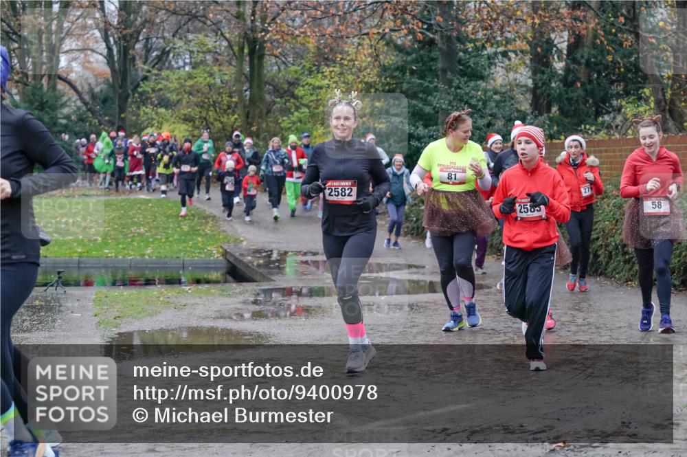 07.12.2025 - St. Pauli X-Mass-Run No. 15 Michael Burmester http://msf.ph/oto/9400978 07.12.2025 10:24:34 Laufen 2582, 81, 2583, 279, 58 meine-sportfotos.de