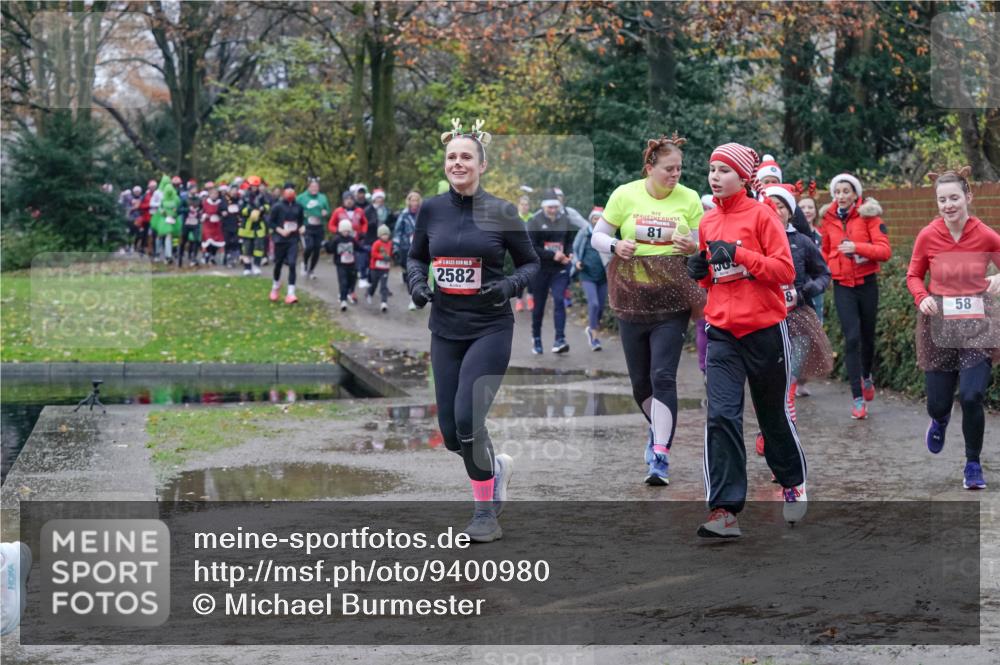07.12.2025 - St. Pauli X-Mass-Run No. 15 Michael Burmester http://msf.ph/oto/9400980 07.12.2025 10:24:34 Laufen 15, 2582, 81, 8, 58 meine-sportfotos.de